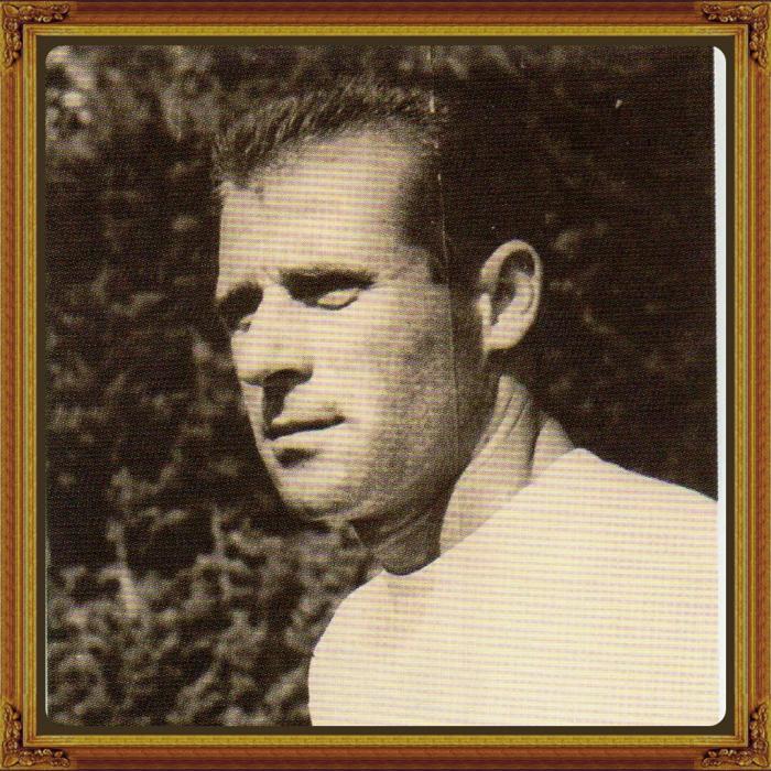 Daniel Mañó. Jugador de SD SUECA, Mestalla, Valencia C.F., selección Española, 1 copa del generalisímo , 2 copas de Ferías_0