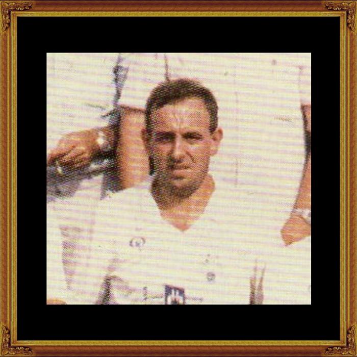 Gerardo Ortells "Rises" una institución en el club ,jugador ,entrenador del primer equipo consiguendo ascensos y gran formador de cantera ._0