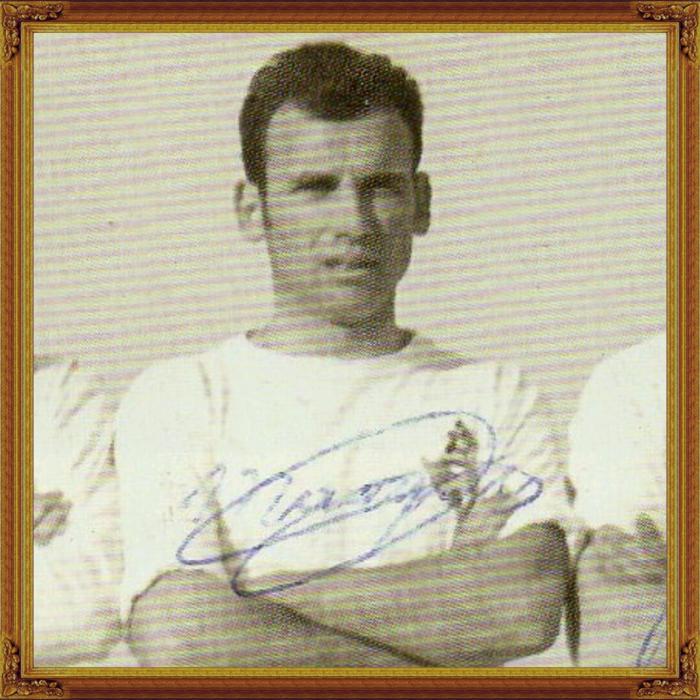 Marqués, lateral izquierdo de gran calidad de la Sds de los 60_0