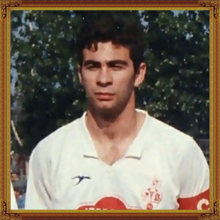 Toni Dasí con apenas 20 años fue el capitán de uno de los mejores equipos que a tenido la Sds,campeón de tercera división temp.90-91,,jugo con el Mestalla y el Terrasa en 2B, Villarreal en segunda .Debuto con el VCF en partido amistoso delante de Real Sociedad. central muy completo, Gran entrenador de la cantera arrocera ,tambien dirigio al primer equipo.