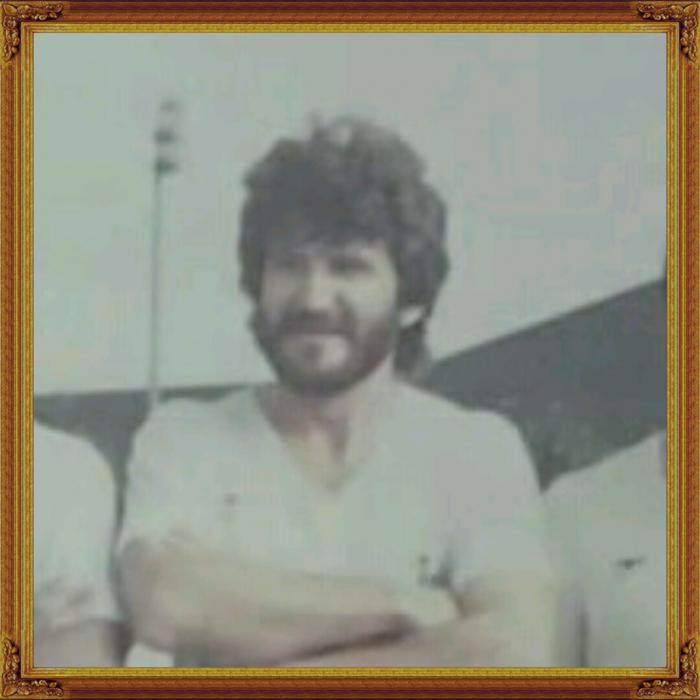 Campillo, centrocampista de calidad, de finales de los 70,_0